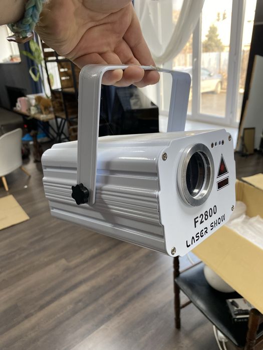 Продам Laser f2800