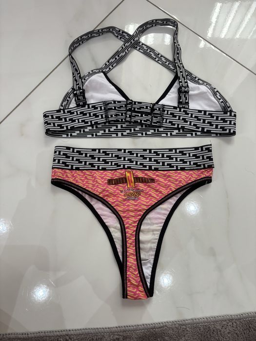 Бельо/бански на Limited