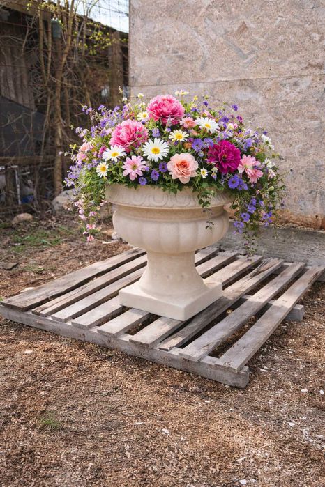 Titlu: Vază mare de grădină – deosebit – SUPER PREȚ