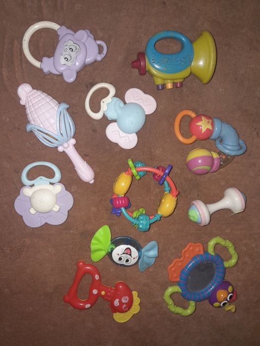 Jucarii 4 luni-3 ani