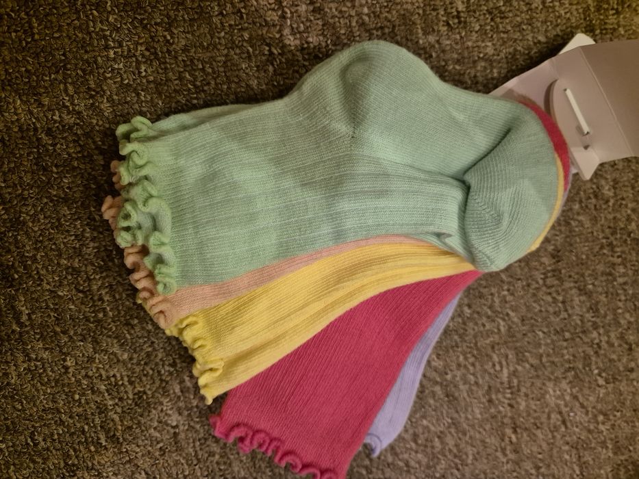 Гащички, чорапки и блузки за момиче 18-24м