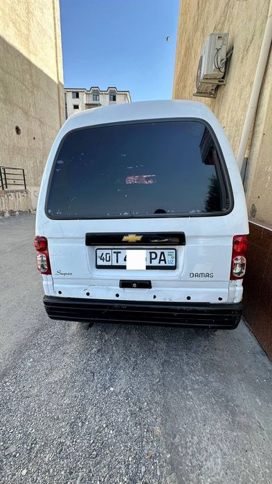 Damas 1998 sotiladi yurib turgan moshina benzin metanga yuradi