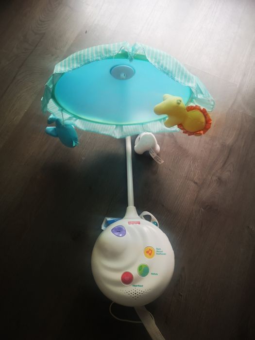 Carusel muzical pentru copii