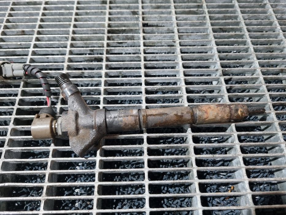 Injector Toyota RAV 4 III 2.2 D - 4D 177cp 2005 - 2009 177CP 2AD - FHV (1554) Diesel 2367026011 Garantie