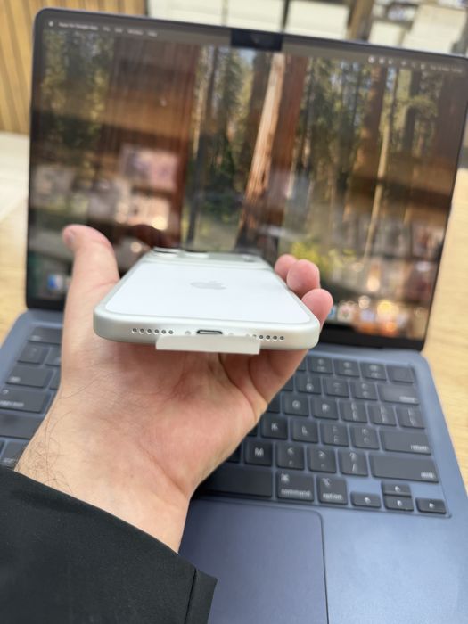 Iphone 17pro max 256 slver 1 E-sim