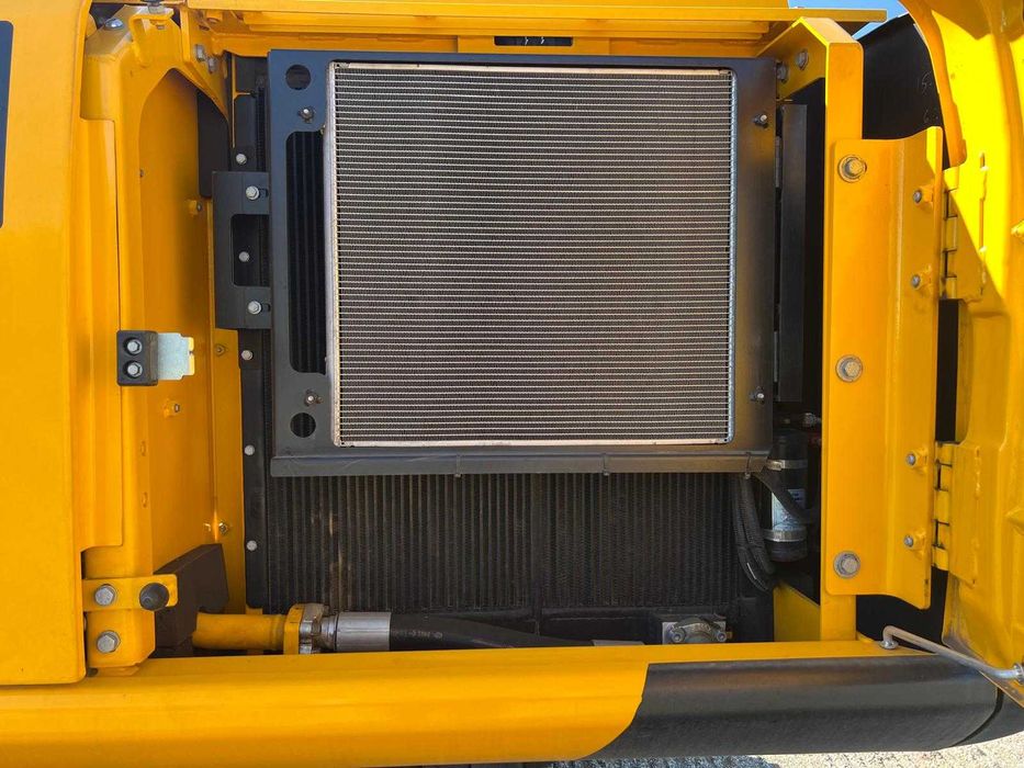 Екскаватор JCB 215LC [21,5 тона, 141 к.с.] Нов  + Видео