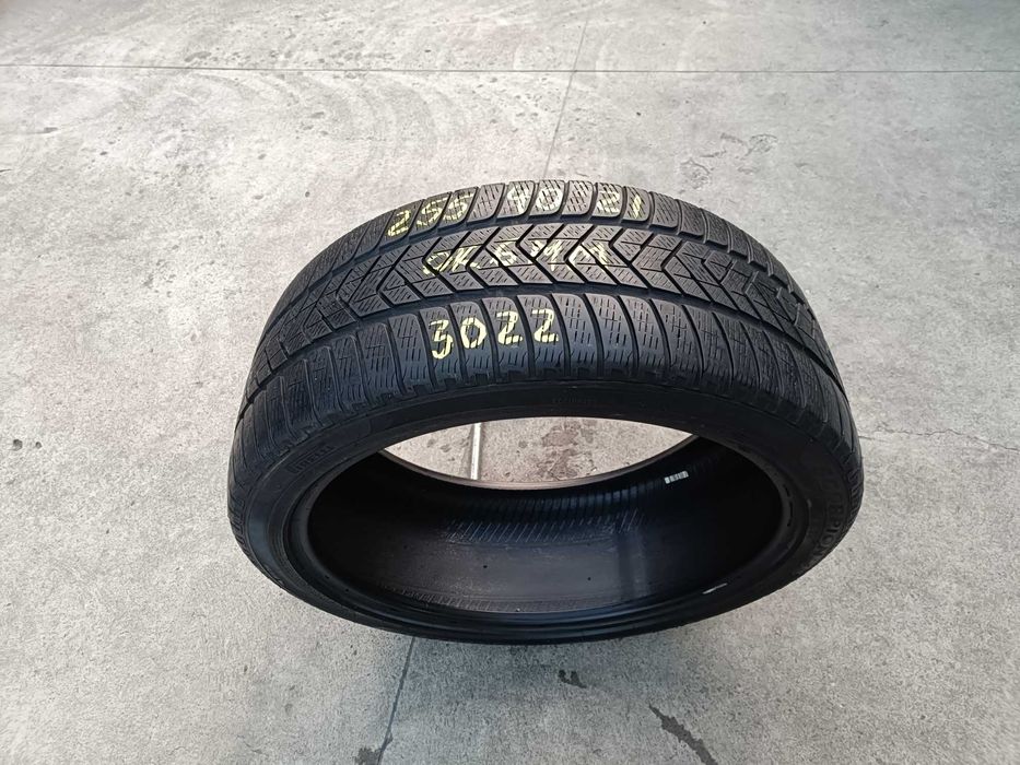 O anvelopa de iarna 255 40 21 pirelli scorpion winter 6 mm dot 3022