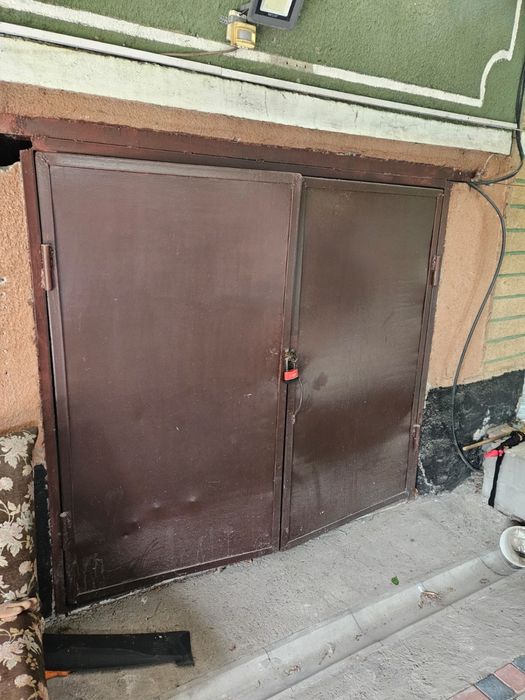 Гаражные ворота продам