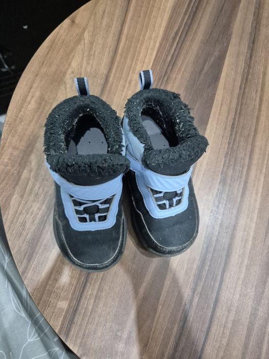 Детски боти, пантофи, дрехи