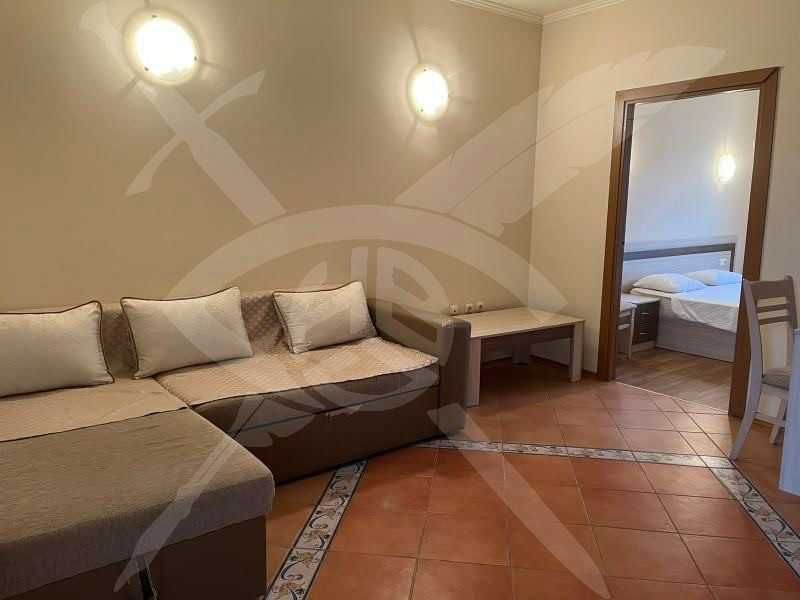 Продава се Двустаен апартамент в к.к. Елените - 56 кв.м за 1018 €/кв.м - Снимка #1