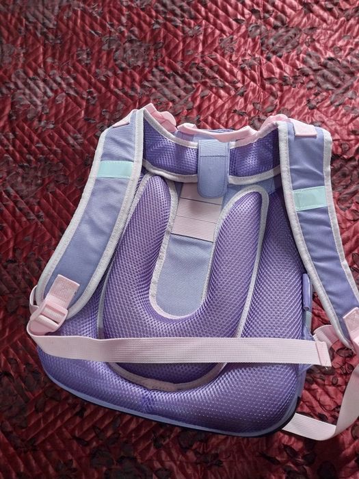 Продаю школьный рюкзак