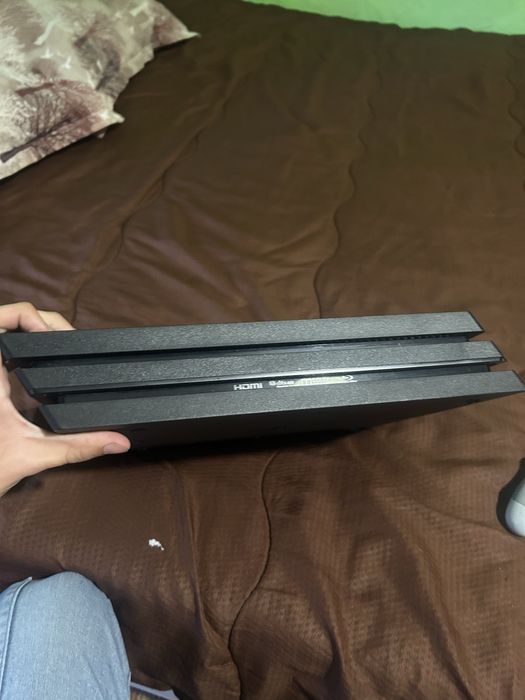 Playstation 4 pro 1tb