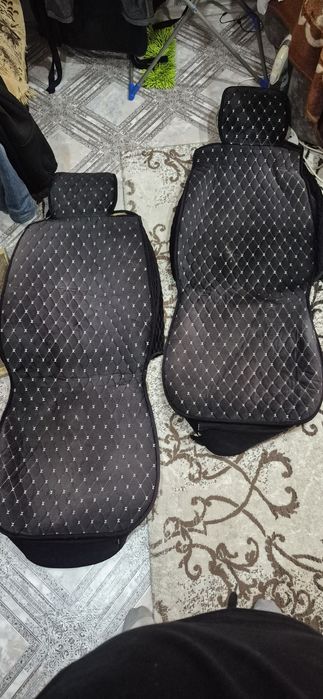 Продам чехлы в хорошем состоянии