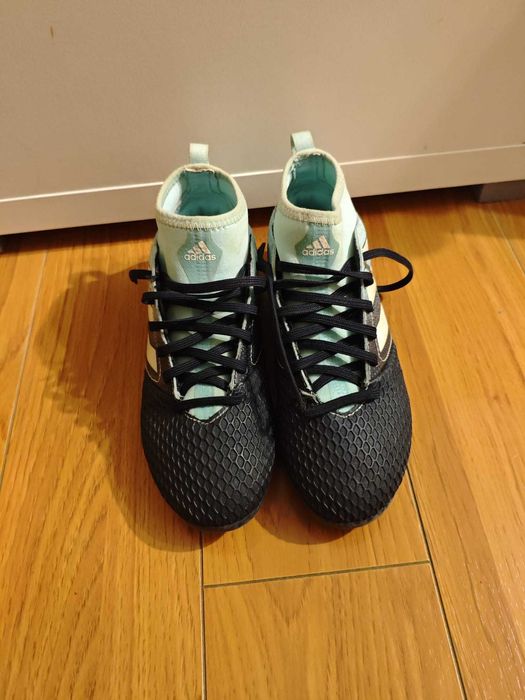 Ghete de fotbal Adidas mărimea 36