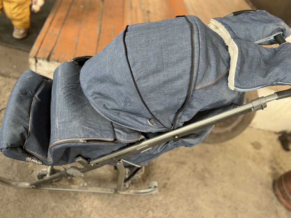 Продаются детские санки