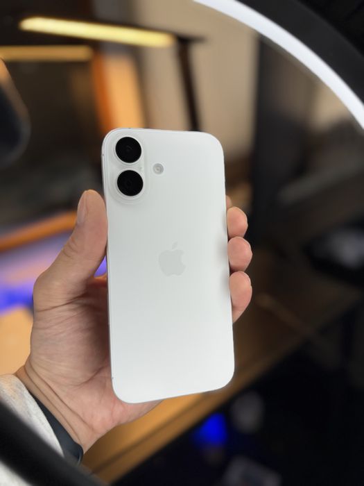 Iphone 17 pentru piese