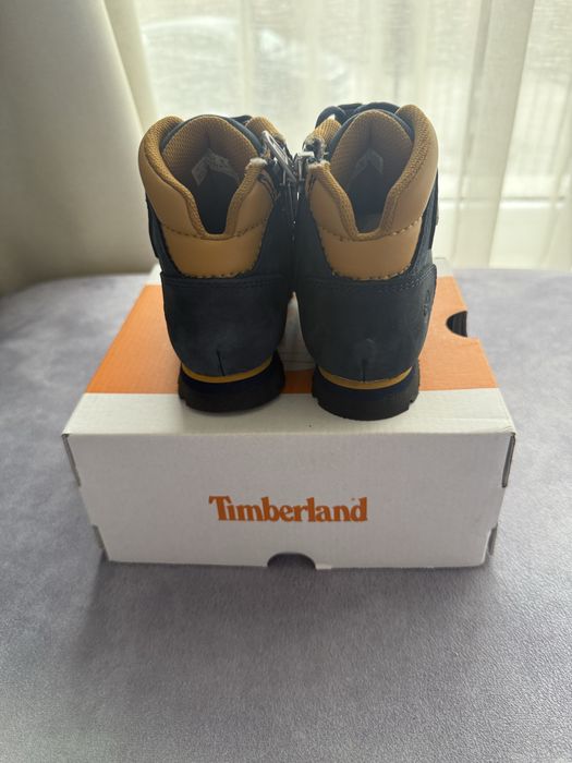 Чисто нови детски зимни боти Timberland, размер 26