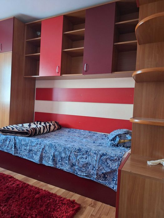 Apartament 3 camere(69mp)renovat/mobilat/utilat(direct de la proprietar)