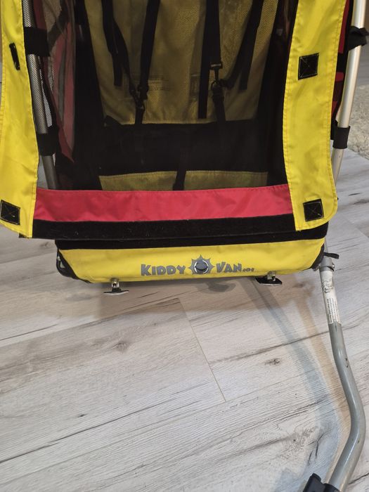 Remorca bicicleta pentru copii