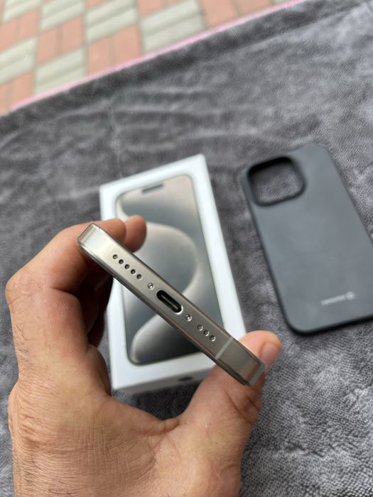 Iphone 15 pro impecabil