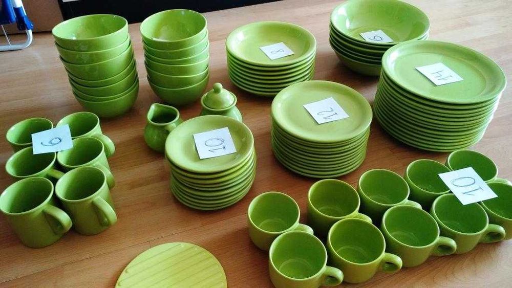 Порцеланов сервиз за хранене с 82 части (и дребно), за миялна машина