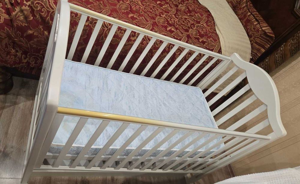 Продавам Бебешко Легло BABY ITALIA