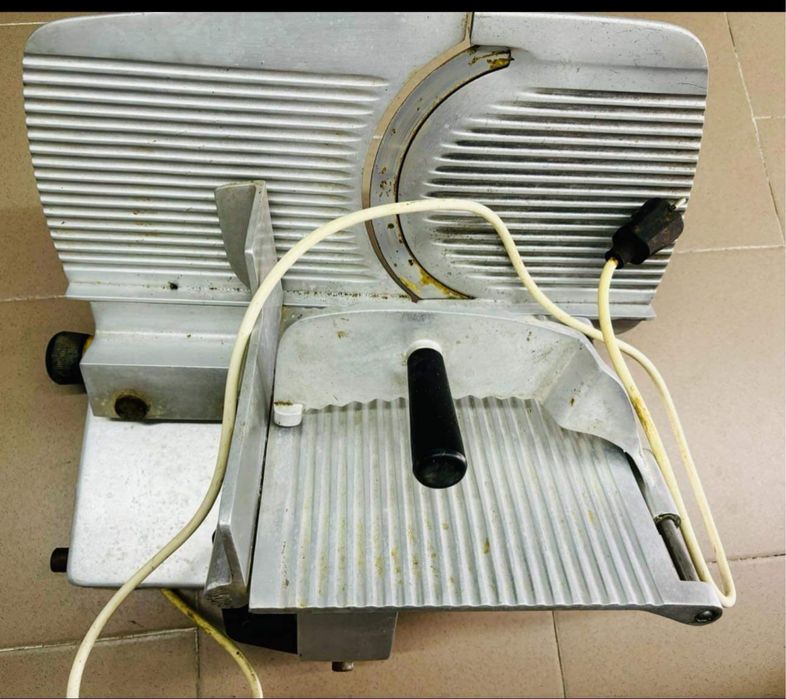 Feliator / bucatarie /incalzitor supe