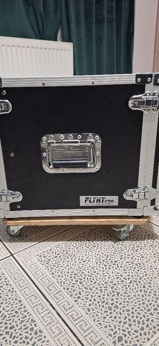 Rak flyht pro 8U ca nou