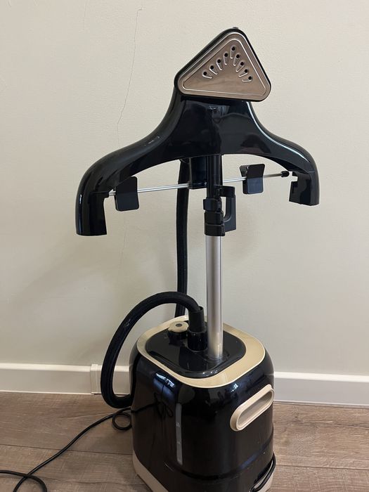 Паровой утюг (отпариватель) Tefal