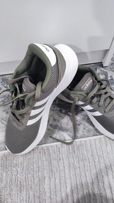 Adidas маратонки unisex