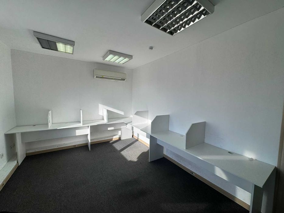 Угловой стол для Call Center с перегородками