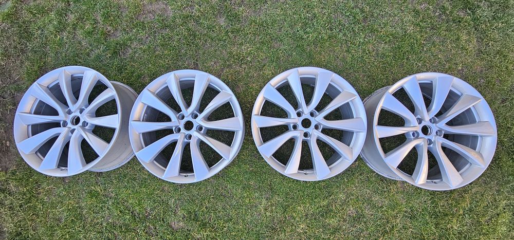 Оригинални 20" SPORT Джанти за Tesla Model 3 и Tesla Model Y