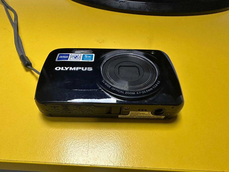Дигитален фотоапарат Olympus VH-210, 14.0MP, черен