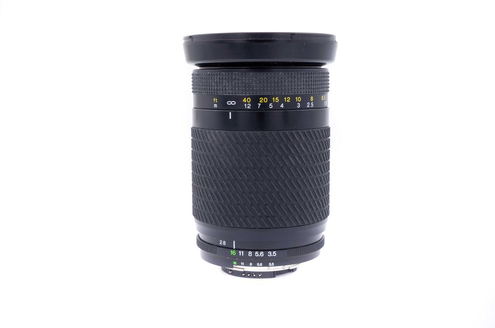 Obiectiv Tokina AF 28-210 f3.5-5.6 montura Nikon ( DSLR cu motor intern)