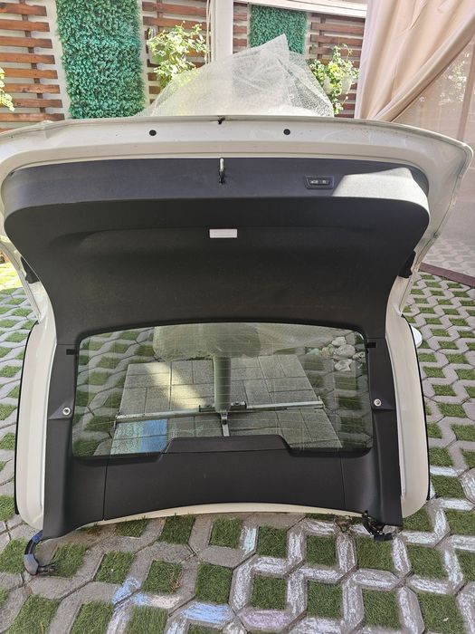 Врата багажник за BMW X4