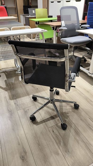 Кресло Grid Original перечисление есть