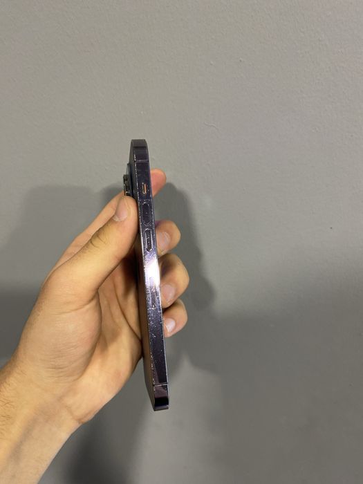 Срочно продаю Айфон 14 про