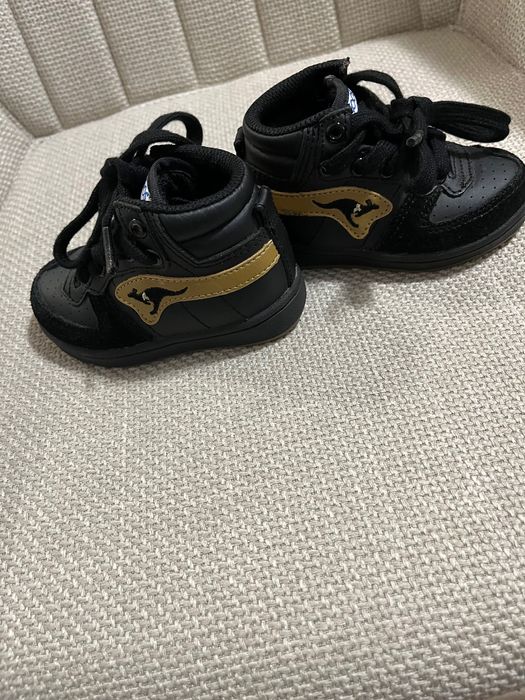 Боти на марката KangaROOS