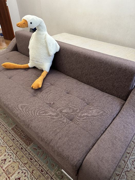 Продается диван.