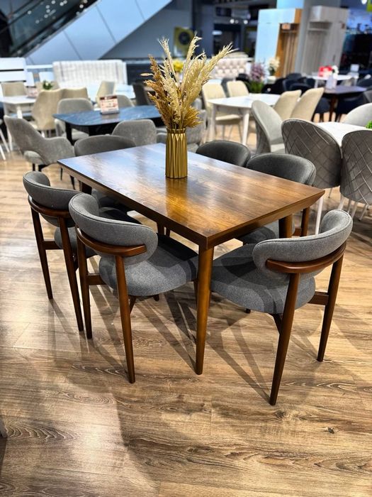 Стол и стулья от комфорт мебель