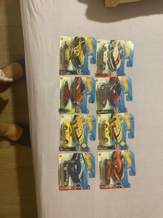 Нови колички  HOTWEELS.Продават се всички,накуп  -29броя-32 евро