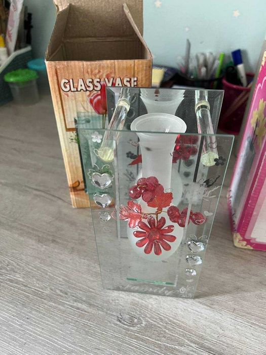 Продаю новые женские вещи из дома.