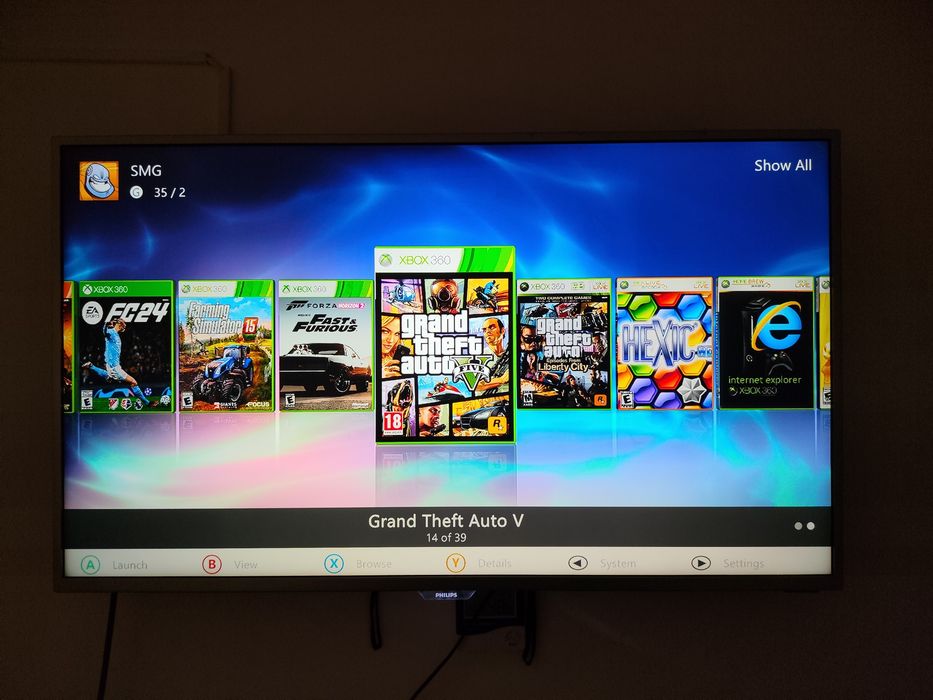 Xbox 360 E 50 Jocuri  GTA/FIFA/Mario/Bomberman