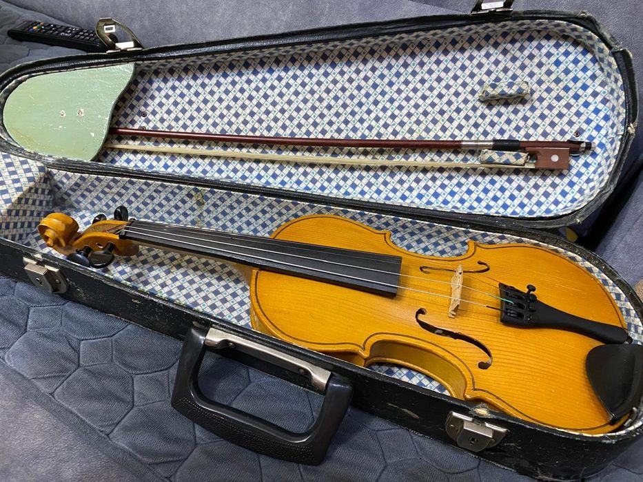 Продаю скрипку 2/4