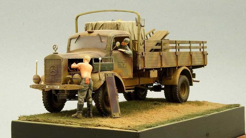 Сборная модель германского грузовика Mersedes-Benz L4500. масштаб 1:35
