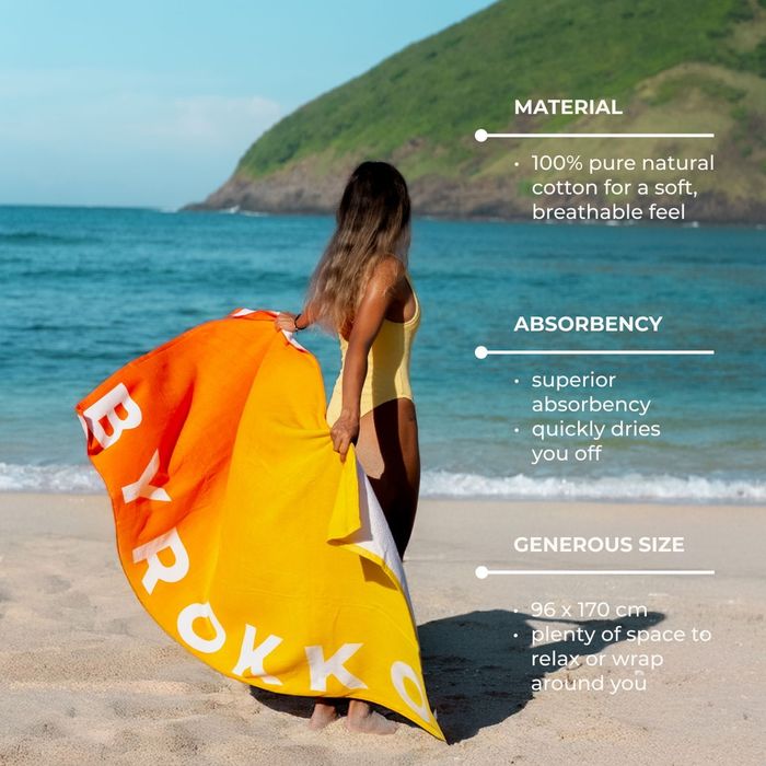 Плажна хавлия и бутилка BYROKKO