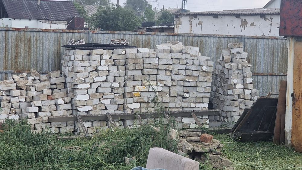 Срочно продоетося керпичи бу