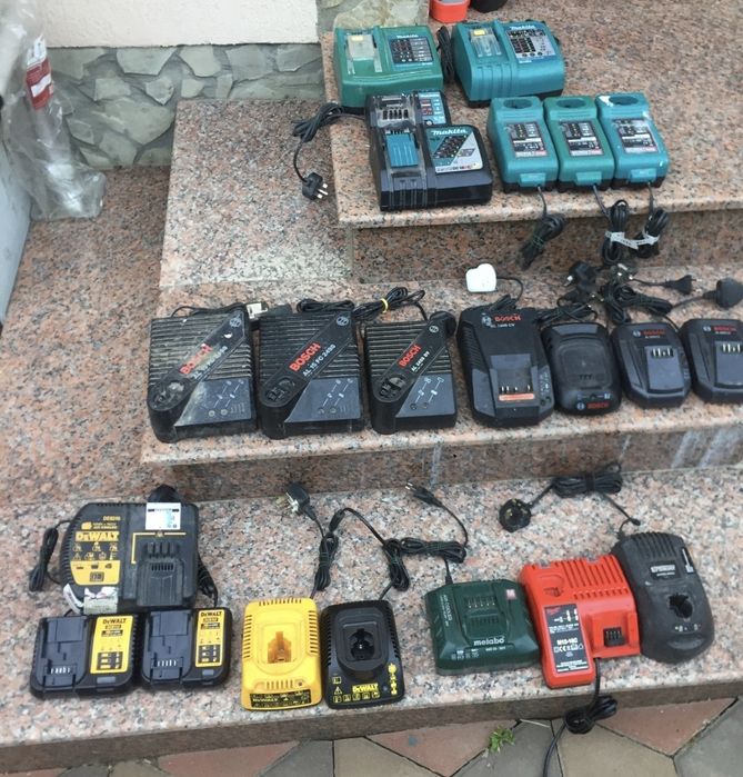 Incarcator Machita  Dewalt Bosch Hilti Hitachi  Metabo Milwaukee Ryobi Toata Gama  Doar Intrebati ce Model Aveti Nevoie