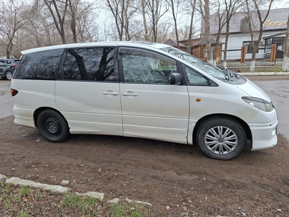 Продам семейный авто