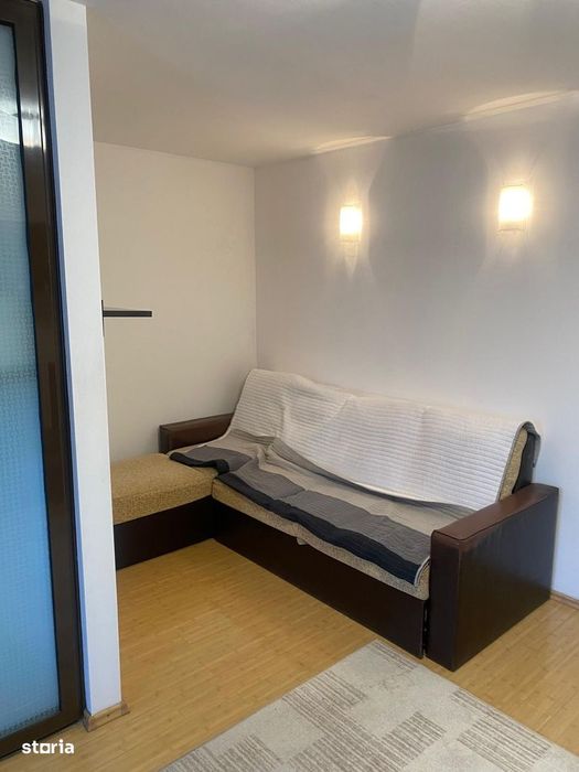 Garsoniera, Centrul Civic, str. Toamnei